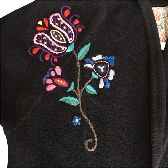 TUNDRA 100%Pure Virgin Wool Black Floral Embroidered Feminine Cozy 2-Button Coat - Picture 8 of 14